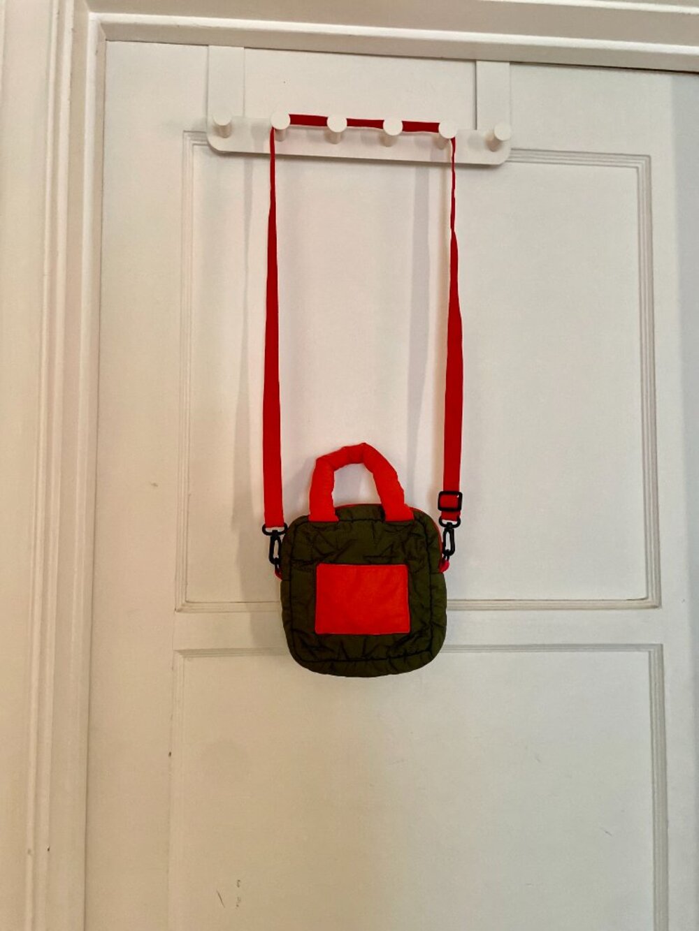 JAPANESE Small Puffy Army Green and Orange Crossbody Bag - Picture 2 of 3